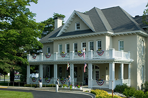 Munson Manor Hospitality House in Traverse City