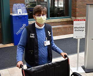 Volunteer Pam Forton